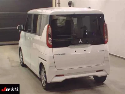 Mitsubishi EK SPACE