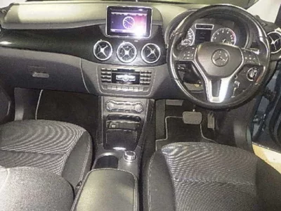Mercedes-Benz B CLASS