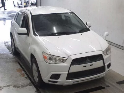 Mitsubishi RVR