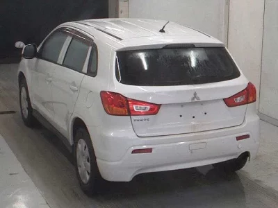 Mitsubishi RVR