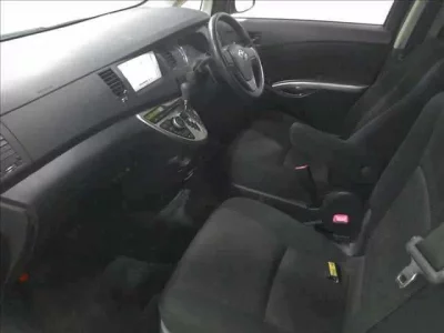 Toyota ISIS
