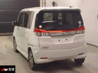 Mitsubishi DELICA D2