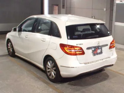 Mercedes-Benz B CLASS