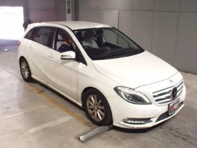 Mercedes-Benz B CLASS