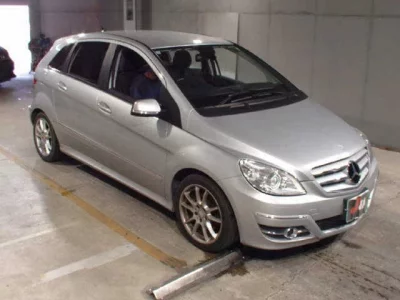 Mercedes-Benz B CLASS