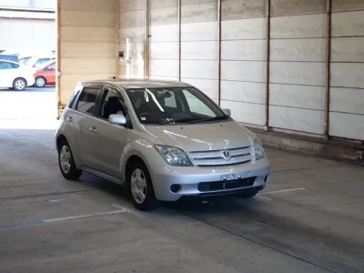 Toyota IST