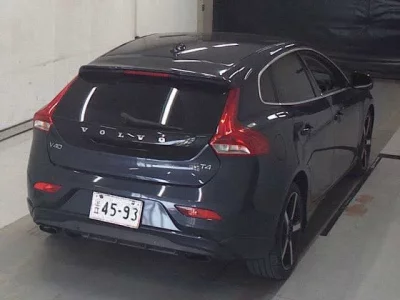 Volvo V40