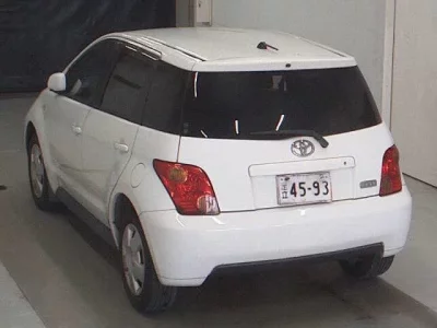 Toyota IST