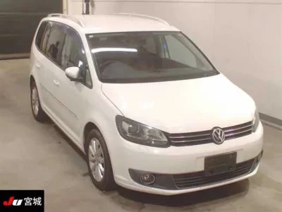 Volkswagen GOLF TOURAN