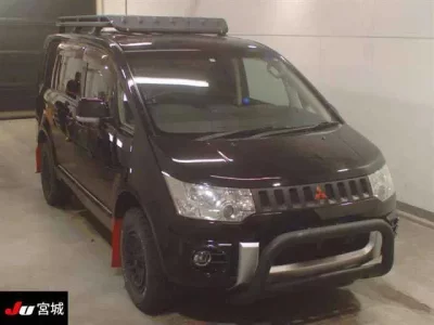 Mitsubishi DELICA D5