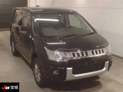 Mitsubishi DELICA D5