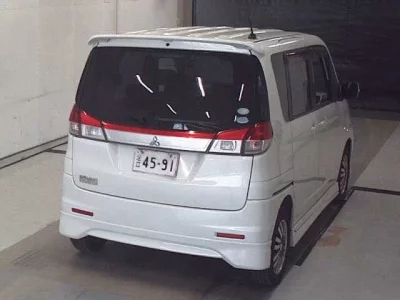 Mitsubishi DELICA D2