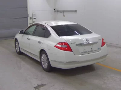 Nissan TEANA
