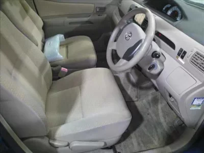 Toyota RAUM