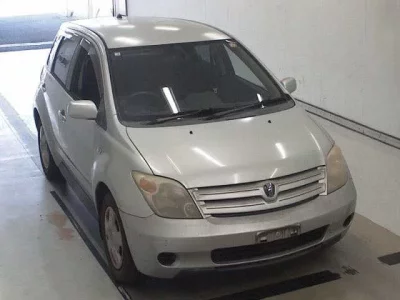 Toyota IST