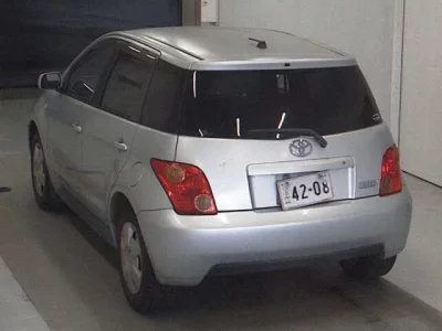 Toyota IST