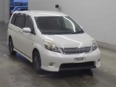 Toyota ISIS