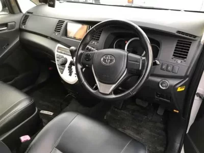 Toyota ISIS