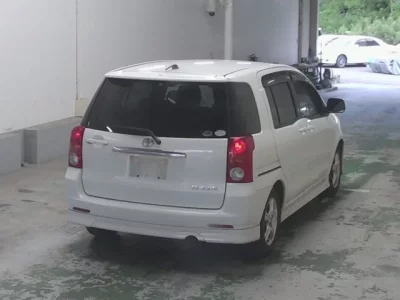 Toyota RAUM