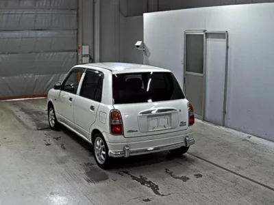 Daihatsu MIRA