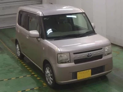 Toyota PIXIS SPACE