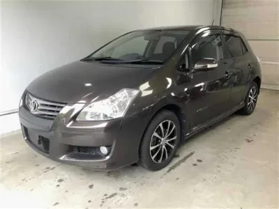 Toyota BLADE
