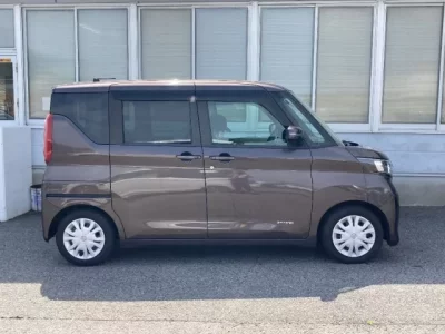 Nissan ROOX
