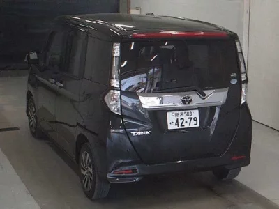 Toyota TANK