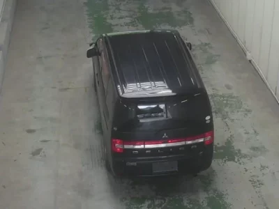 Mitsubishi DELICA D5