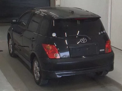 Toyota IST