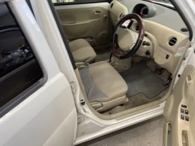 Daihatsu Esse