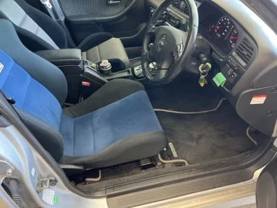 Subaru LEGACY B4