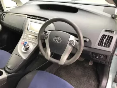 Toyota PRIUS PHV
