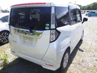 Toyota TANK