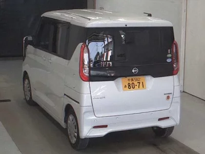Nissan ROOX