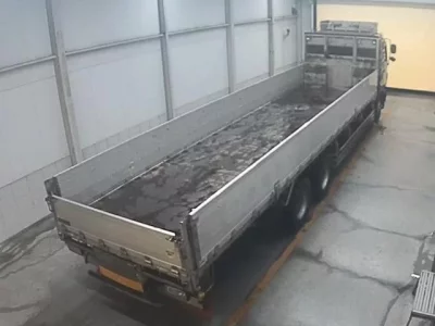 Isuzu TRUCK