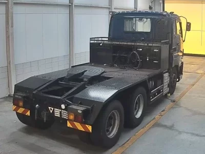 Isuzu TRUCK