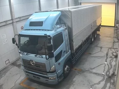 Hino TRUCK