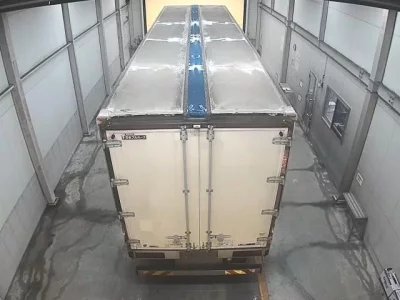 Isuzu TRUCK