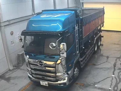 Hino TRUCK
