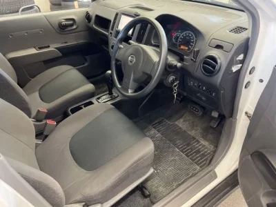 Nissan AD