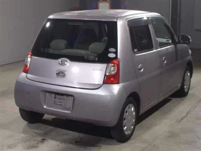 Daihatsu Esse