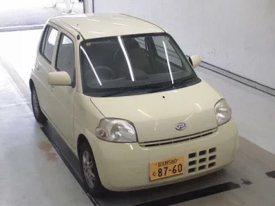 Daihatsu Esse