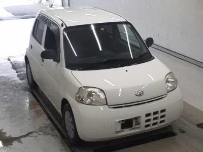 Daihatsu Esse