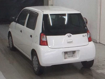 Daihatsu Esse