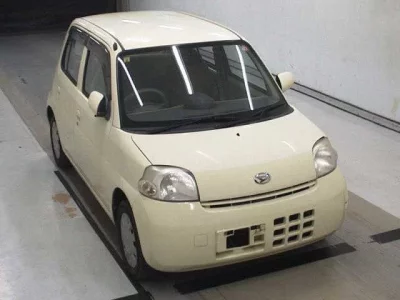 Daihatsu Esse