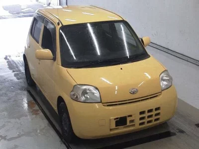 Daihatsu Esse