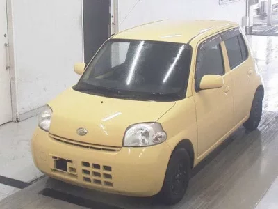 Daihatsu Esse