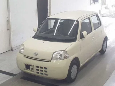 Daihatsu Esse
