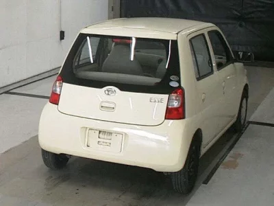 Daihatsu Esse